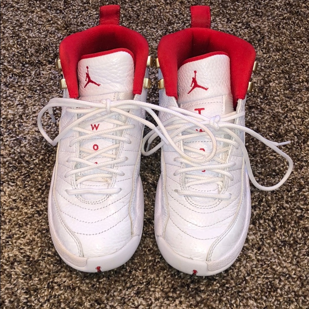 Jordan Retro 12